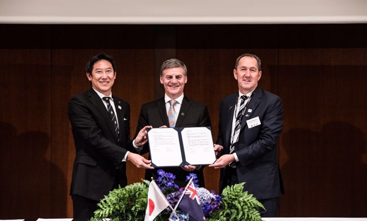 JSA Commissioner Daichi Suzuki, PM Bill English and Peter