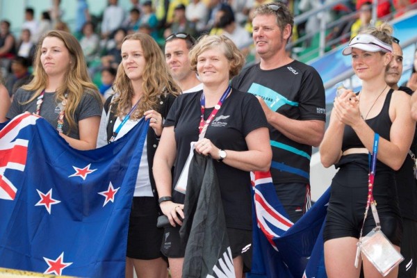 Kiwi Supporters At The Rowing World Uni Games