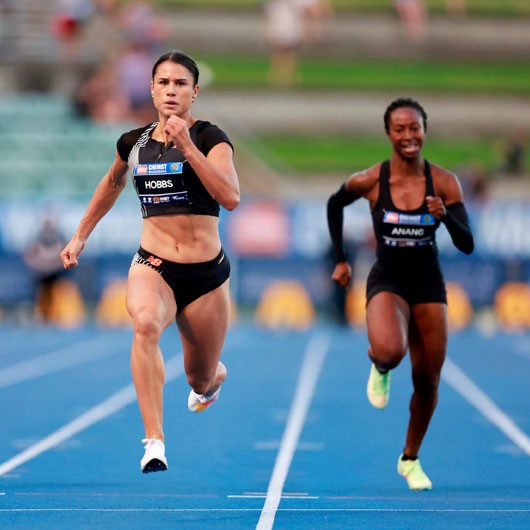 Zoe Hobbs sprinting in a race image