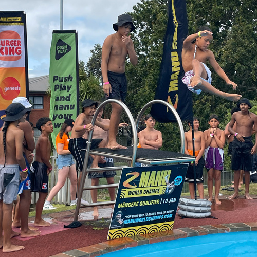 Push Play Manu Sessions